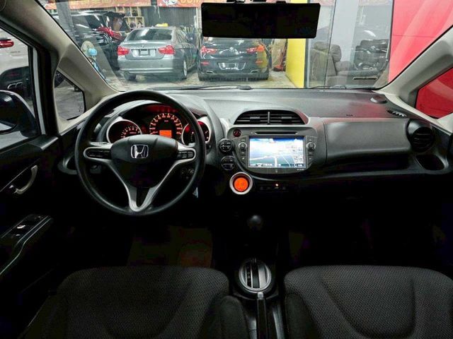 2013 HONDA FIT VTIS 恆溫 電折 螢幕 導航 換檔撥片 小車大空間 代步車優質好車  第6張相片