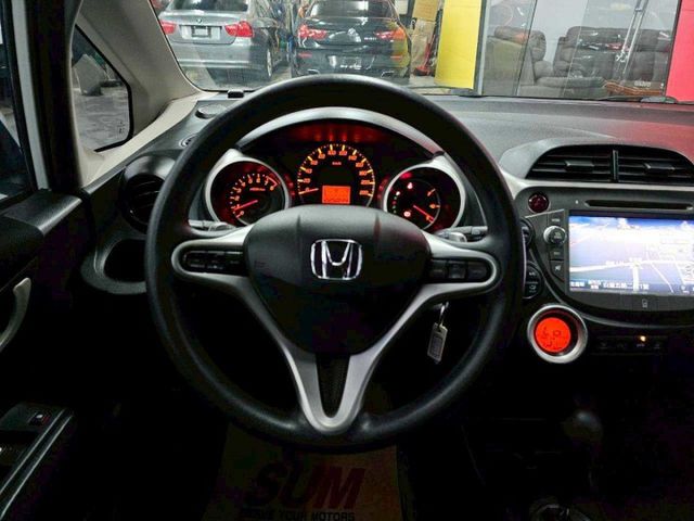 2013 HONDA FIT VTIS 恆溫 電折 螢幕 導航 換檔撥片 小車大空間 代步車優質好車  第12張相片