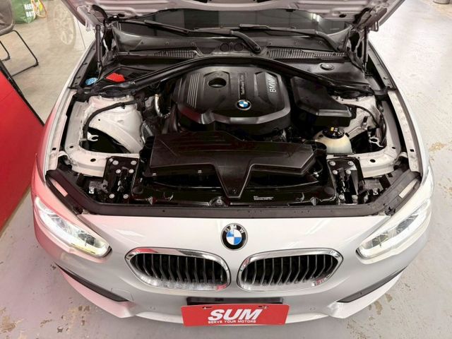 2016 BMW 118I 小改款 僅跑8萬 一手女用車 IKEY 摸門 恆溫 定速 雙電動座椅 電折  第5張相片