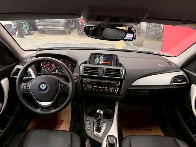 2016 BMW 118I 小改款 僅跑8萬 一手女用車 IKEY 摸門 恆溫 定速 雙電動座椅 電折  第6張相片