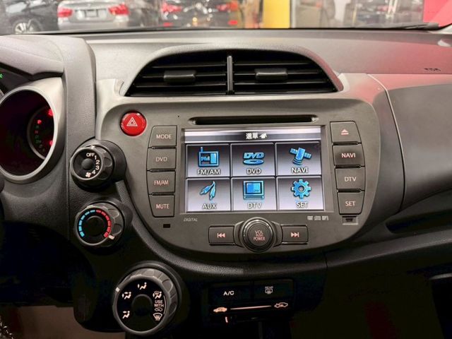 2011 HONDA FIT 僅跑16萬 小車大空間 螢幕 倒車影像 省油代步 好選擇  第16張相片