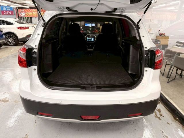 2015 SUZUKI SX-4 PLUS一手僅跑12萬 IKEY 摸門 恆溫 電折 螢幕 倒車影像 安卓機 定速 抬顯  第10張相片