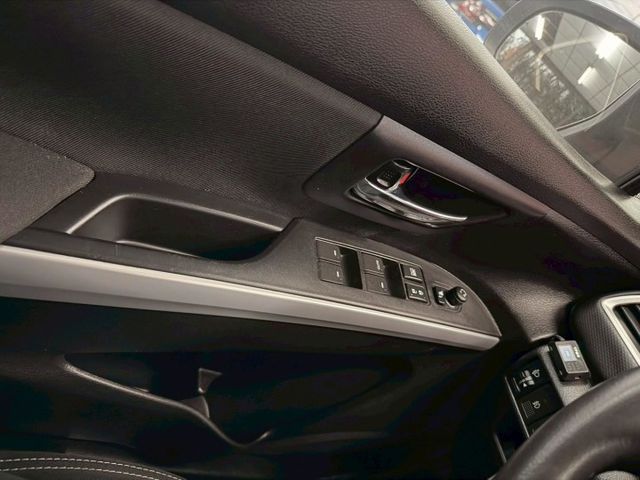 2015 SUZUKI SX-4 PLUS一手僅跑12萬 IKEY 摸門 恆溫 電折 螢幕 倒車影像 安卓機 定速 抬顯  第13張相片