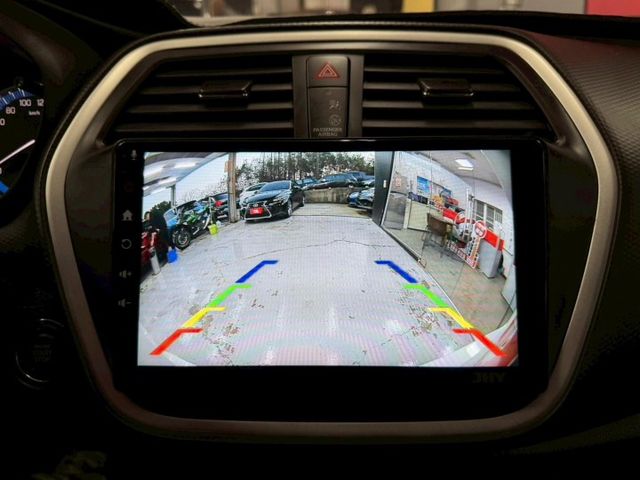 2015 SUZUKI SX-4 PLUS一手僅跑12萬 IKEY 摸門 恆溫 電折 螢幕 倒車影像 安卓機 定速 抬顯  第17張相片