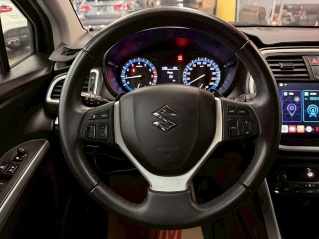 2015 SUZUKI SX-4 PLUS一手僅跑12萬 IKEY 摸門 恆溫 電折 螢幕 倒車影像 安卓機 定速 抬顯  第19張相片