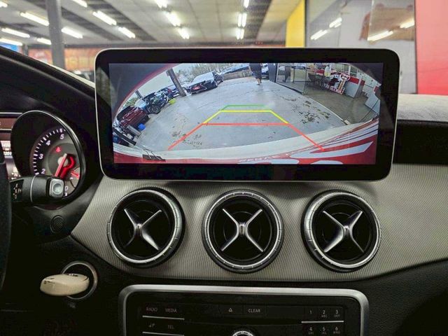2016 BENZ CLA200 總代理 僅跑12萬 倒車影像 安卓機 恆溫 不用60萬挺你開BENZ  第14張相片