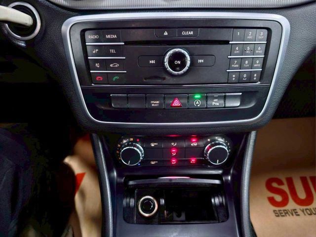 2016 BENZ CLA200 總代理 僅跑12萬 倒車影像 安卓機 恆溫 不用60萬挺你開BENZ  第15張相片