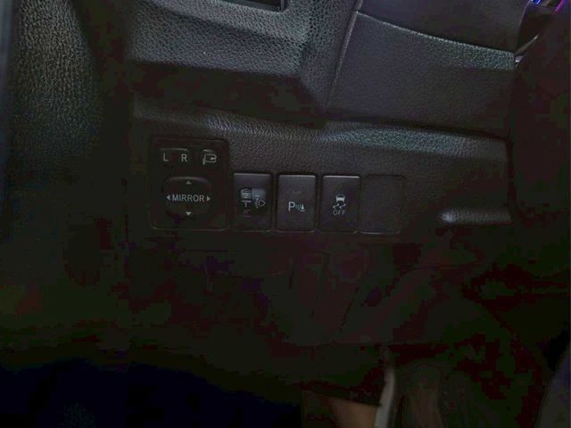 2016 TOYOTA ALTIS S+僅跑7萬 IKEY 摸門 定速 恆溫 安卓機 一車傳三代 好照顧的神車  第14張相片