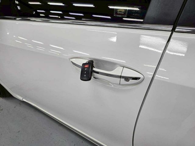 2016 TOYOTA ALTIS S+僅跑7萬 IKEY 摸門 定速 恆溫 安卓機 一車傳三代 好照顧的神車  第18張相片