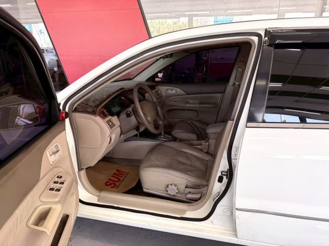 2002 LANCER 1.6 比機車價還便宜 讓你有遮風避雨的車  第7張相片