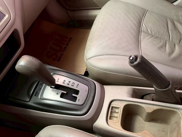 2002 LANCER 1.6 比機車價還便宜 讓你有遮風避雨的車  第12張相片