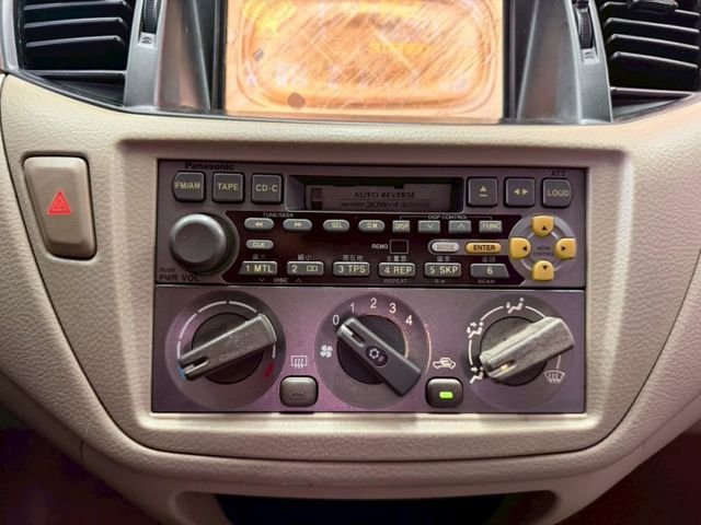 2002 LANCER 1.6 比機車價還便宜 讓你有遮風避雨的車  第13張相片