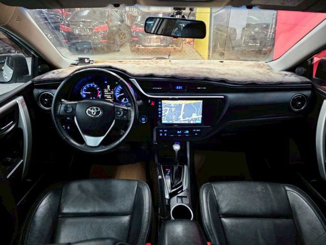 2016 TOYOTA ALTIS S+ 僅跑9萬 IKEY 摸門 恆溫 抬顯 電折 螢幕 倒車影像 神車好保養  第6張相片