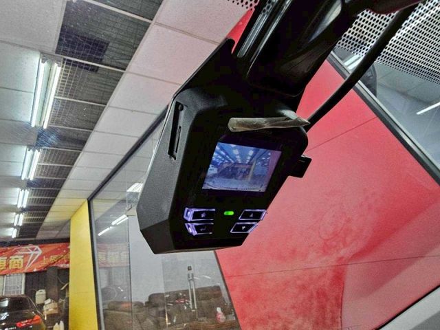 2016 TOYOTA ALTIS S+ 僅跑9萬 IKEY 摸門 恆溫 抬顯 電折 螢幕 倒車影像 神車好保養  第16張相片