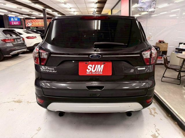 2016 FORD KUGA 1.5僅跑10萬 獨立恆溫 電折 安卓機 倒車影像 定速  第4張相片