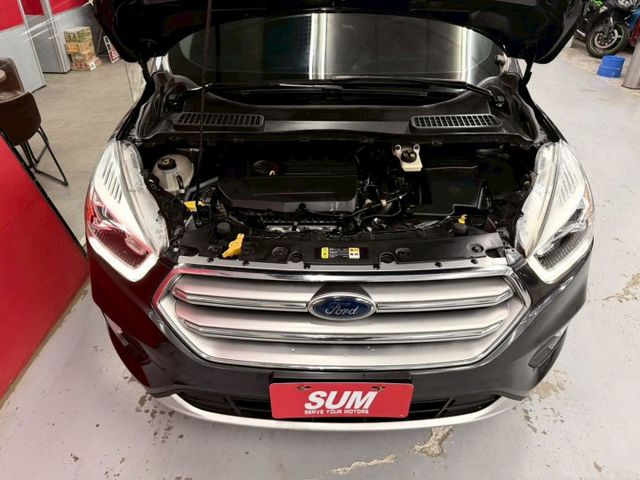 2016 FORD KUGA 1.5僅跑10萬 獨立恆溫 電折 安卓機 倒車影像 定速  第5張相片