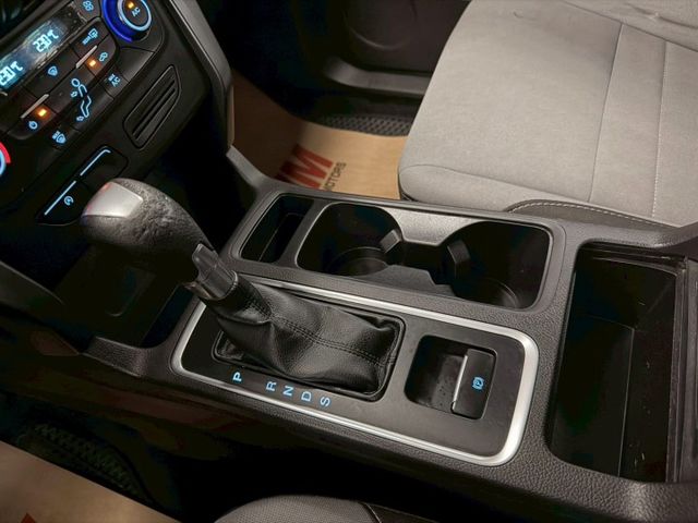 2016 FORD KUGA 1.5僅跑10萬 獨立恆溫 電折 安卓機 倒車影像 定速  第12張相片