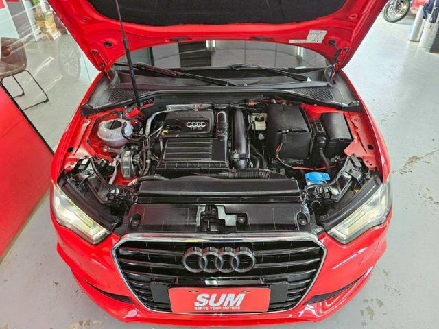 2016 AUDI A3 30 TFSI 僅跑15萬 恆溫 電折 7SRS 僅需25萬 挺你開進口車 秒殺車款 預購從速  第5張相片