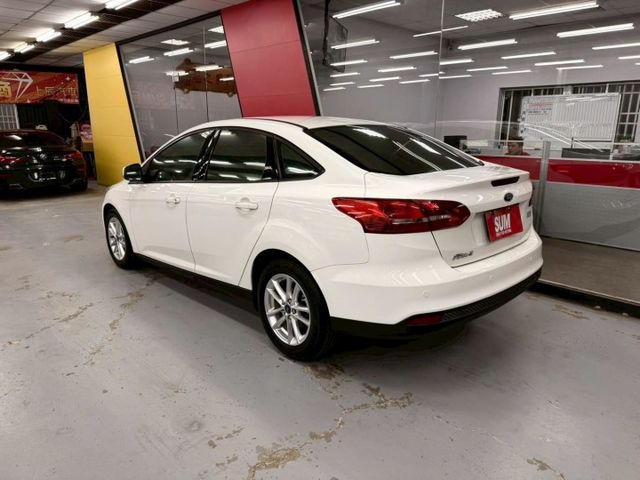 2017 FORD FOCUS 一手僅跑4萬 恆溫 倒車影像 螢幕  第2張相片