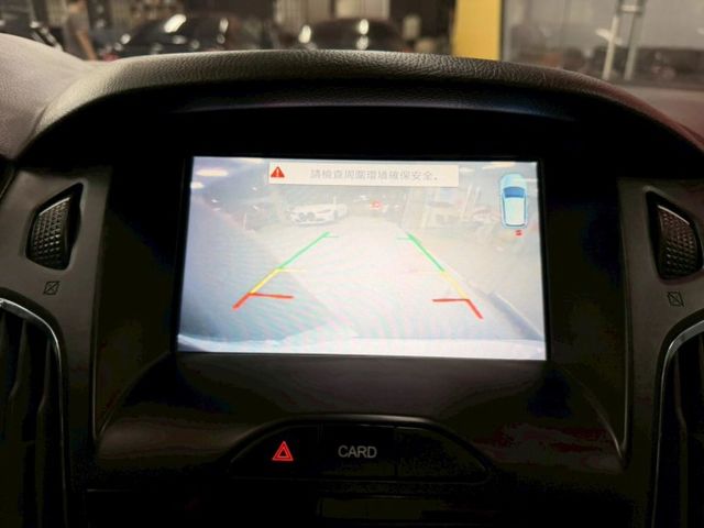 2017 FORD FOCUS 一手僅跑4萬 恆溫 倒車影像 螢幕  第14張相片