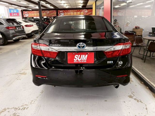 2015 TOYOTA CAMRY 2.5H 大電池剛從原廠更換 定速 恆溫 IKEY  大螢幕 倒車影像  第4張相片