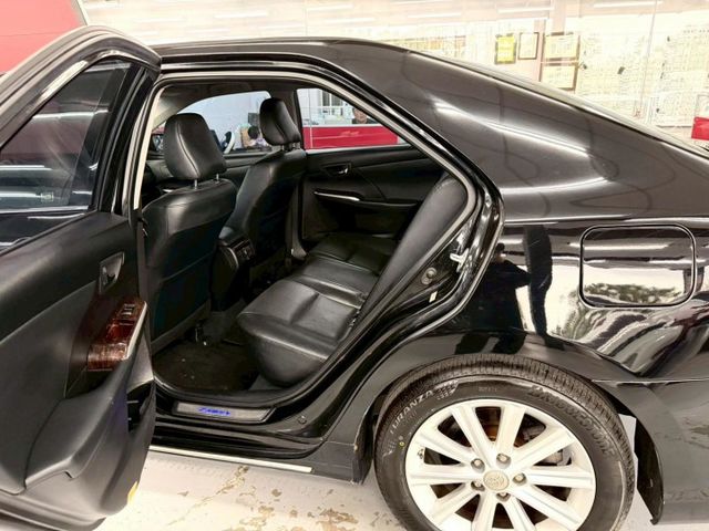 2015 TOYOTA CAMRY 2.5H 大電池剛從原廠更換 定速 恆溫 IKEY  大螢幕 倒車影像  第8張相片