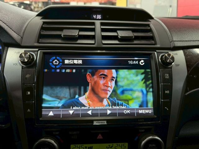 2015 TOYOTA CAMRY 2.5H 大電池剛從原廠更換 定速 恆溫 IKEY  大螢幕 倒車影像  第17張相片