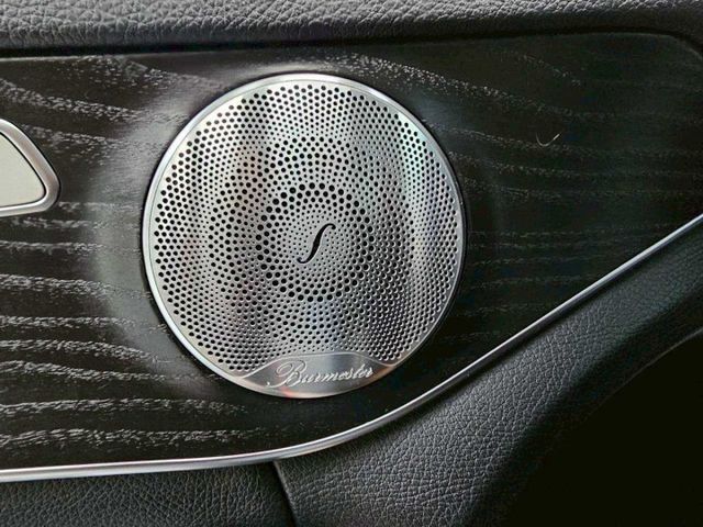 2016 賓士 C300 AMG僅跑9萬 IKEY 摸門 全景天窗 平底方向盤 盲點 柏林之音  第15張相片