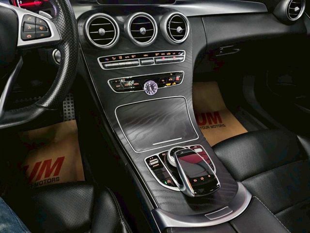 2016 賓士 C300 AMG僅跑9萬 IKEY 摸門 全景天窗 平底方向盤 盲點 柏林之音  第19張相片