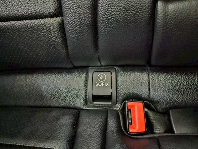 2016 賓士 C300 AMG僅跑9萬 IKEY 摸門 全景天窗 平底方向盤 盲點 柏林之音  第20張相片