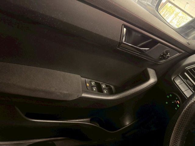 2018 SKOFA FABIA COMBI 1.0 一手僅跑10萬 IKEY 恆溫 倒車影像 盲點 定速  第14張相片