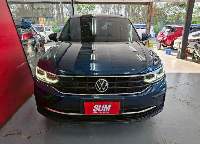 2021 VW TIGUAN 280 TSI 1.5 原廠保固中 僅跑5萬 IKEY 摸門 360環景 ACC AEB  第3張相片