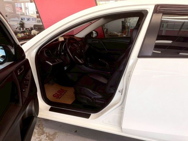 2013 MAZDA3 1.6頂級 僅跑15萬 省油代步 好選擇 全新安卓機 恆溫 電折 倒車影像 前後行車紀錄  第7張相片