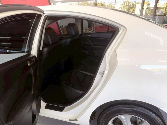 2013 MAZDA3 1.6頂級 僅跑15萬 省油代步 好選擇 全新安卓機 恆溫 電折 倒車影像 前後行車紀錄  第8張相片