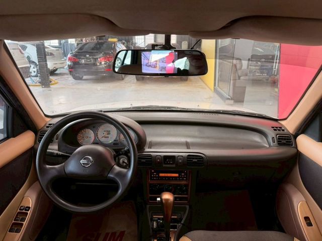 2007 NISSAN MARCH 僅跑15萬 機車價 讓你遮風避雨 開一年換新車 還不會了錢  第6張相片