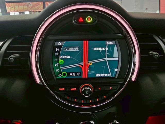 2020 MINI JUBILEE LINE EDITION 台灣專屬 英倫探索版 僅跑6萬 原車黑色 外表貼膜  第15張相片