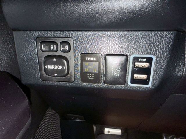 2016 TOYOTA RAV4 HV 僅跑16萬 IKEY 摸門 抬顯 盲點 安卓機 導航 倒車影像 小幅度升級改裝  第17張相片