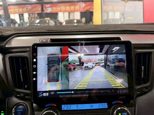2016 TOYOTA RAV4 HV 僅跑16萬 IKEY 摸門 抬顯 盲點 安卓機 導航 倒車影像 小幅度升級改裝  第19張相片