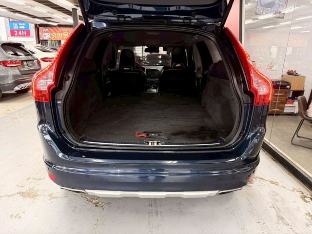 2014 VOLVO XC-60 豪華版 IKEY 電尾門 導航 螢幕 倒車影像 僅新車價格1折左右  第9張相片