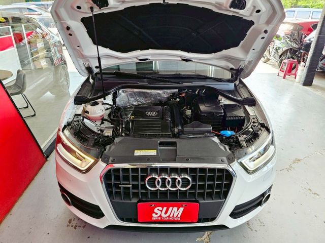 2015 AUDI Q3 僅跑12萬 恆溫 定速 電動座椅 摸門 KW V3避震 BREMBO卡鉗  第5張相片
