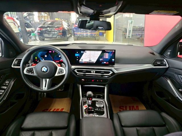 2025式 歐規M3 Competition台灣未領牌 僅跑1萬 ID8曲面螢幕 雷射頭燈 原廠保固至2027/4月  第6張相片