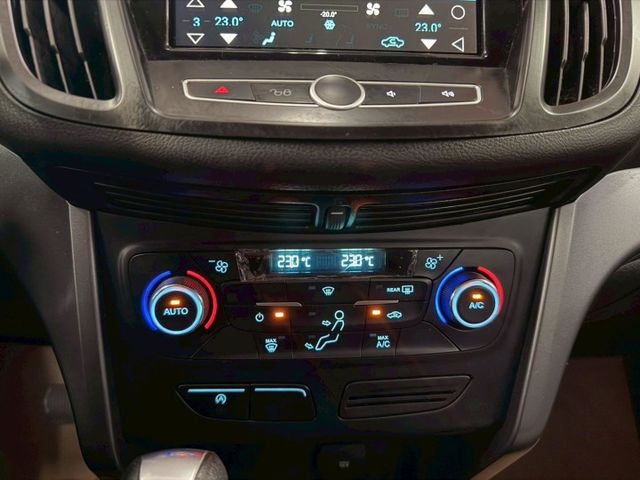 2016 FORD KUGA 1.5僅跑10萬 獨立恆溫 電折 安卓機 倒車影像 定速  第13張相片