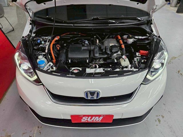 2023 HONDA FIT HEV IKEY 摸門 ACC AEB 車道偏離警示 車道變換輔助 車道維持輔助  第5張相片