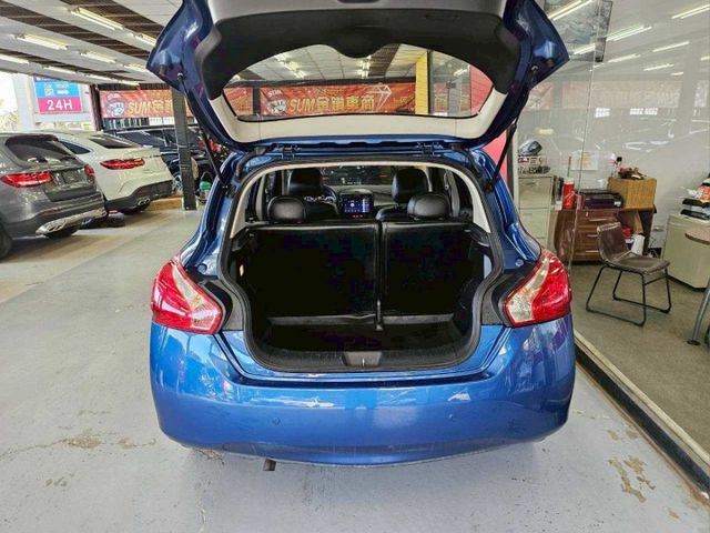 2015 NISSAN TIIDA 頂級 IKEY 恆溫 胎壓 優質代步車  第10張相片