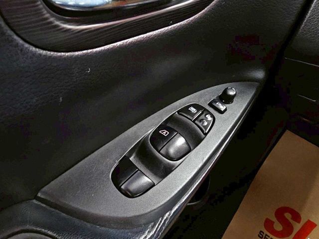 2015 NISSAN TIIDA 頂級 IKEY 恆溫 胎壓 優質代步車  第17張相片