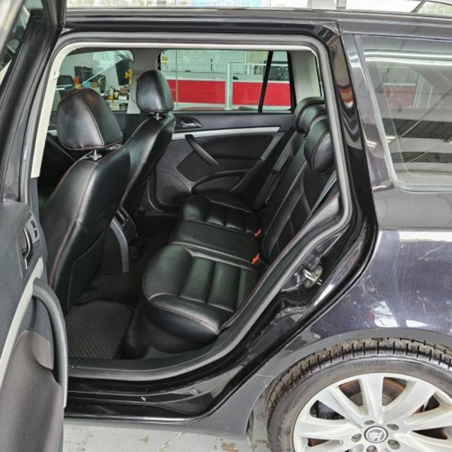 2012 Skoda Octavia Combi 1.8 TSI 安卓機 電折 循跡防滑 ISOFIX  第10張相片