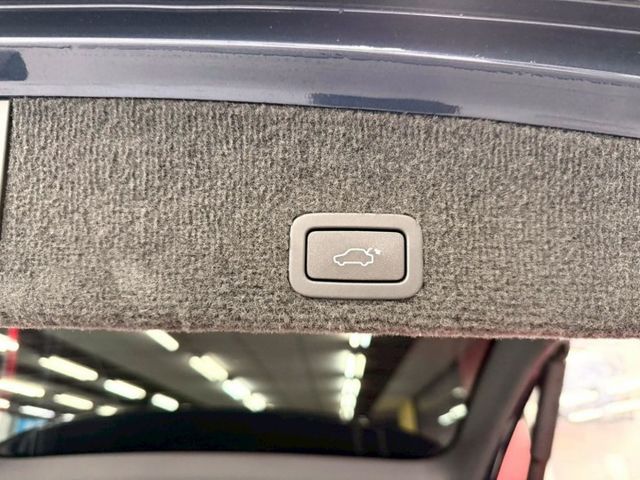 2014 VOLVO XC-60 豪華版 IKEY 電尾門 導航 螢幕 倒車影像 僅新車價格1折左右  第11張相片