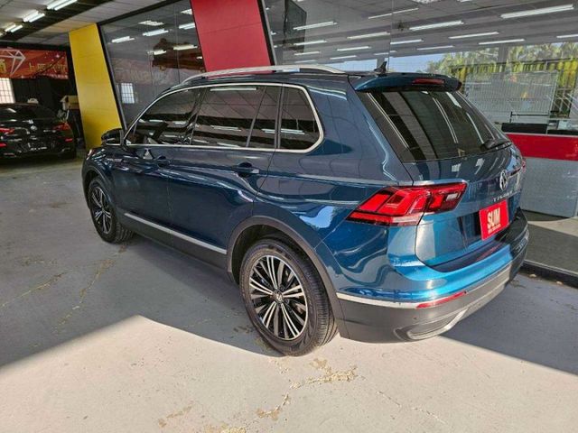 2021 VW TIGUAN 280 TSI 1.5 原廠保固中 僅跑5萬 IKEY 摸門 360環景 ACC AEB  第2張相片