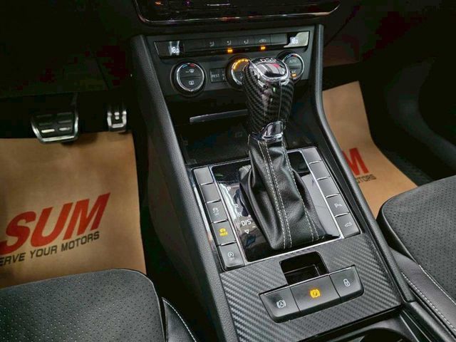 2017 SKODA Super b 2.0tsi sport line ikey 摸門 雙區恆溫 8SRS 電尾門  第20張相片