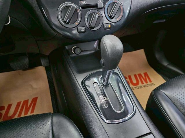 2018 Nissan Tiida LED日行燈 後座出風口 光感應自動頭燈  雙前座正面氣囊 原廠影音  第16張相片